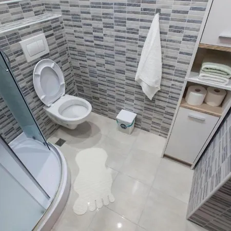 Dalmatia Apartman *