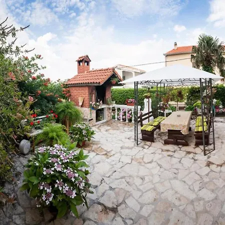 Dalmatia Apartman