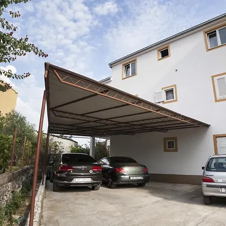Dalmatia Apartman